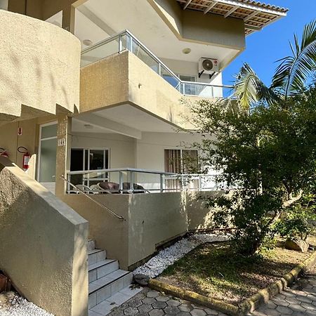 Apto Em Condominio No Centro De Bombinhas, Proximo Da Praia Exterior foto