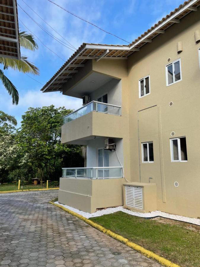 Apto Em Condominio No Centro De Bombinhas, Proximo Da Praia Exterior foto