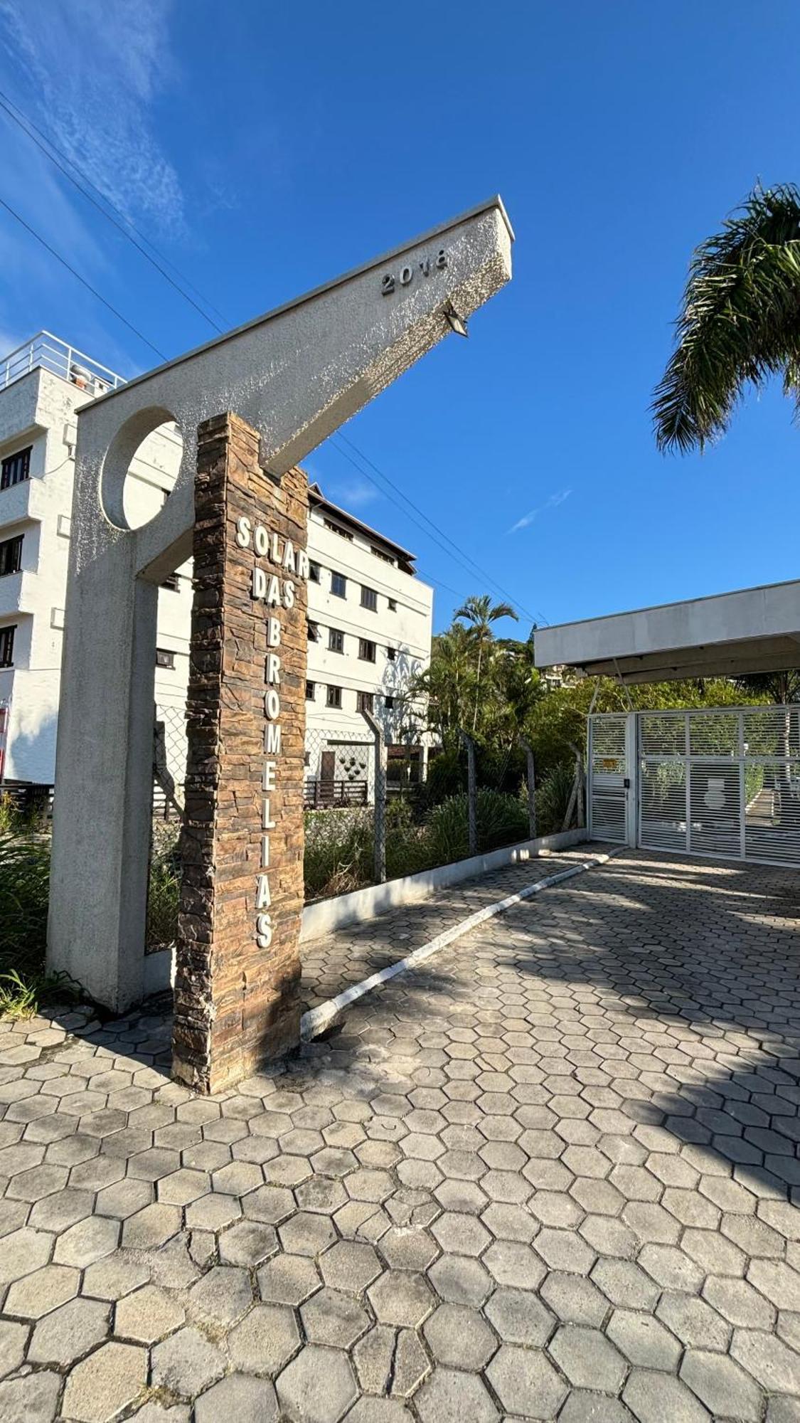 Apto Em Condominio No Centro De Bombinhas, Proximo Da Praia Exterior foto